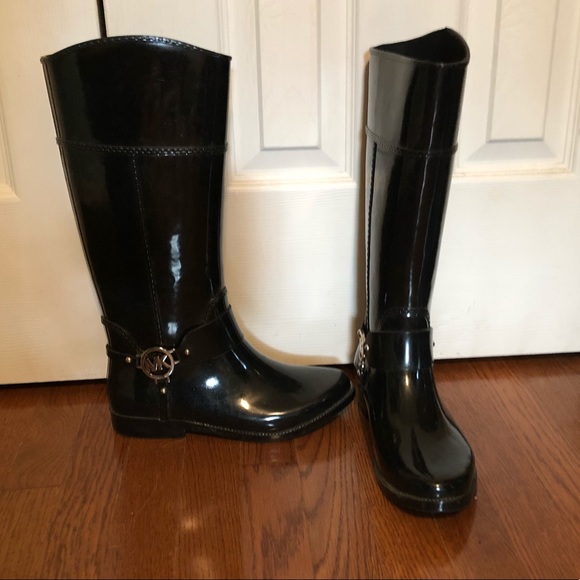 Michael Kors black patent leather rain boots - Picture 2 of 4